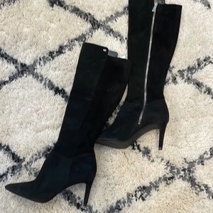 Michael Kors Dorothy boot. Knee high suede boots with heel.
